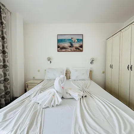 Emily One Bedroom 4 * Rawda